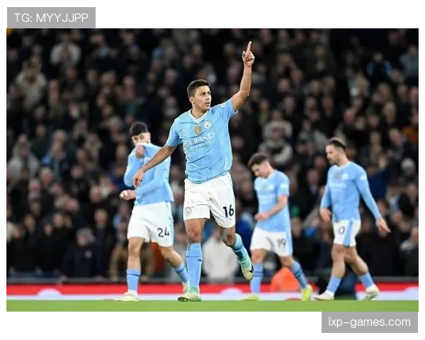 阿克状态回暖展现卓越防守能力，助力曼城稳固后防线