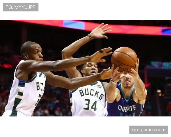 哈维·西蒙斯本赛季过人成功次数领跑五大联赛